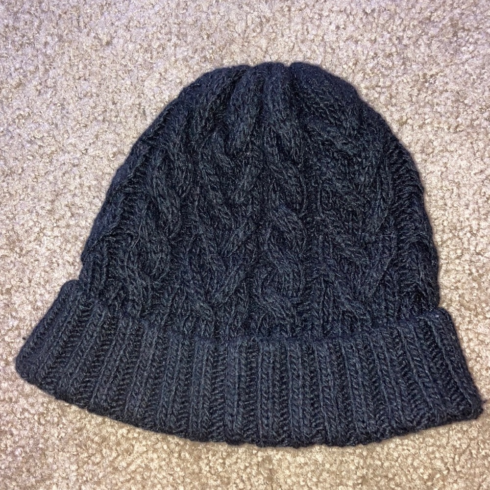 American Eagle knit beanie